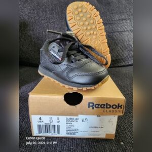 Reebok toddler sneakers